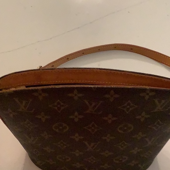 COPY - Auth Louis Vuitton Drouot Cross Body Crossbody Bag - Picture 7 of 8